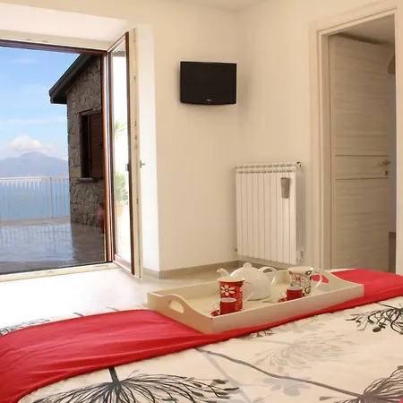 펜션 Mirasorrento *